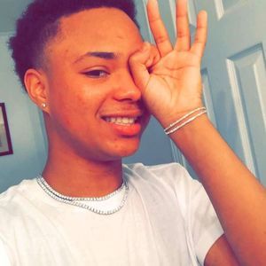 Meet your Posher, Khalil